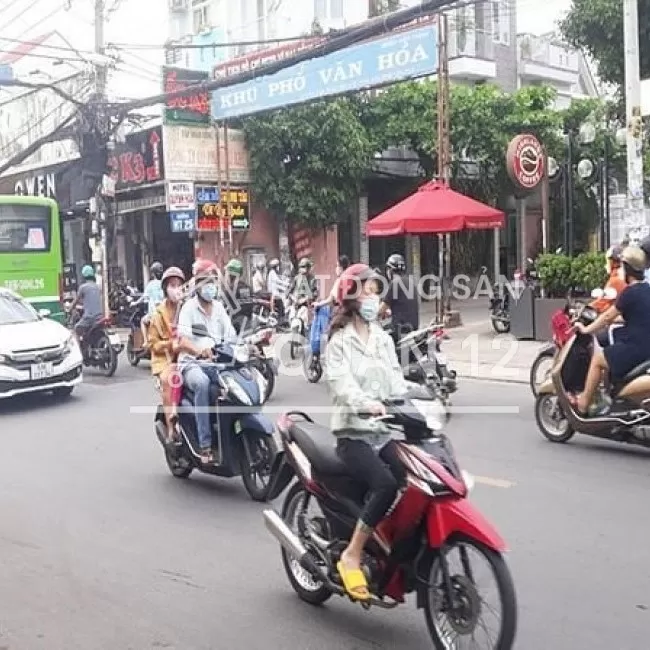 Nhà Mặt Tiền - Sát Ngã Tư - Gần Lê Văn Khương - Chưa qua kinh doanh