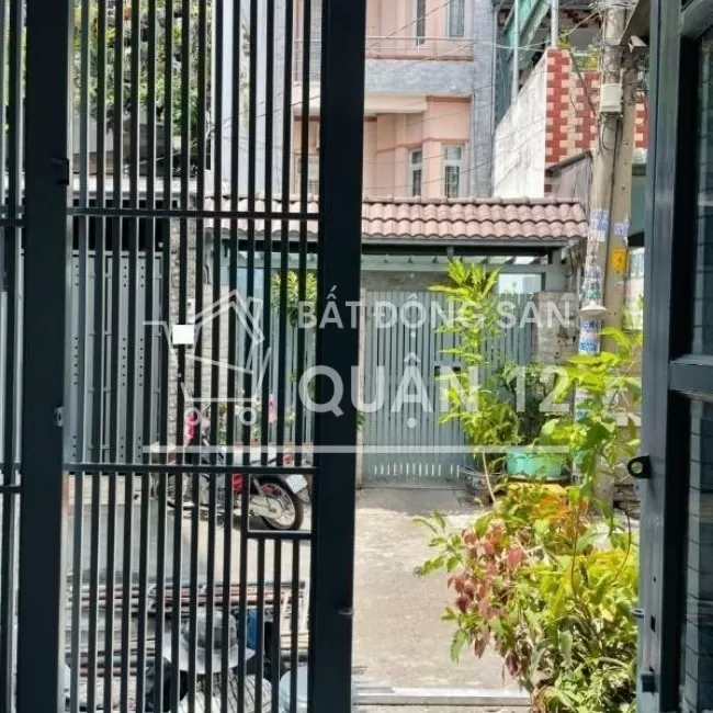 Nhà hẻm xe tải 7m thẳng Nguyễn Văn Quá, 2,9 tỷ TL