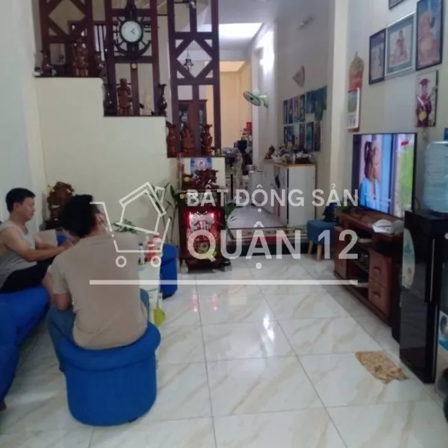 Nhà hẻm xe tải 1 sẹc Nguyễn Văn Quá, 4 x 18m, 3L