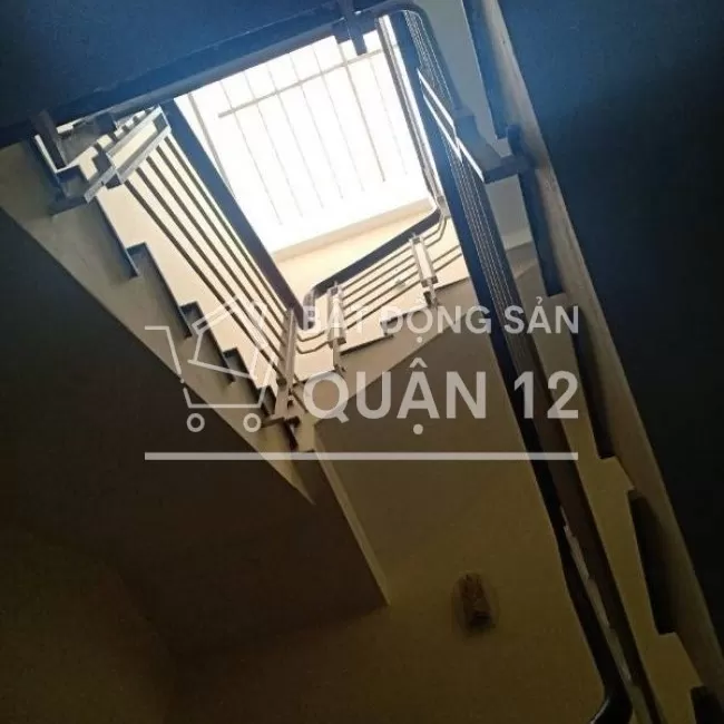 Nhà hẻm xe tải 1 sẹc Nguyễn Văn Quá, 4 x 18m, 3L