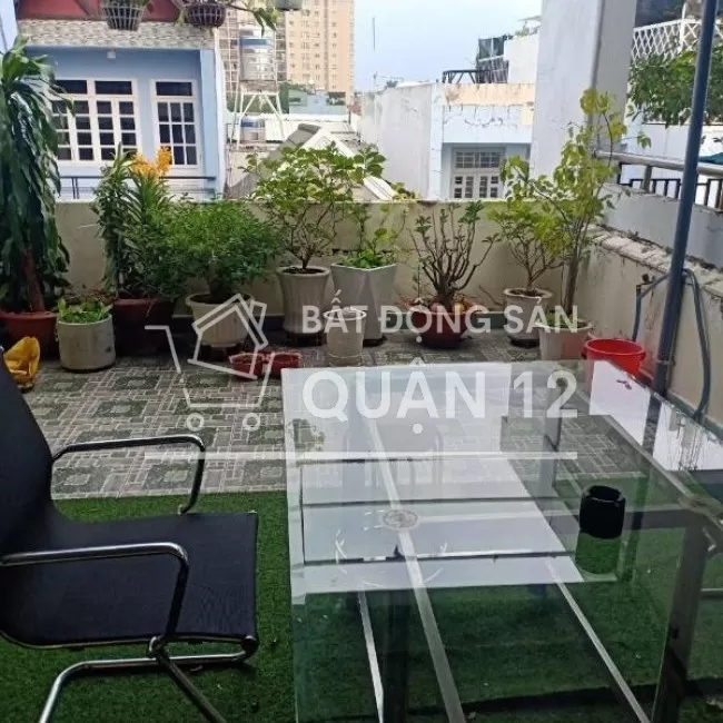 Nhà hẻm xe tải 1 sẹc Nguyễn Văn Quá, 4 x 18m, 3L