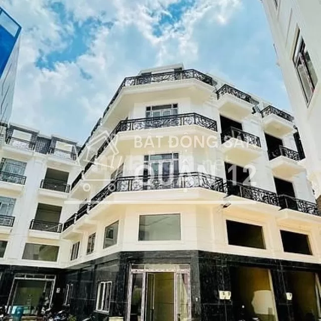 Nhà phố Quận 12 mới xây, hoàn thiện cơ bản, 52m2, 1 trệt 3 lầu