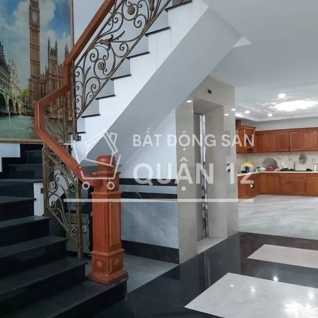Rất hót bán nhà 7 tầng, mặt tiền, tô ký, quận 12, dt 154m2.