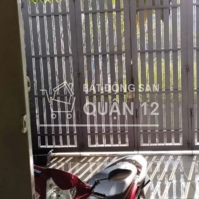 Cần bán gấp nhà QL1A,Thạnh Xuân, Q.12 giá rẻ diện tích lớn 100m2