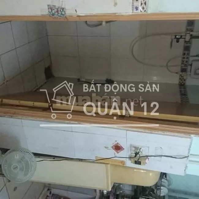 Nhà ngộp Ngân Hàng ( Trệt + lầu)  hẻm 5m Tân Chánh hiệp 10 Q12 