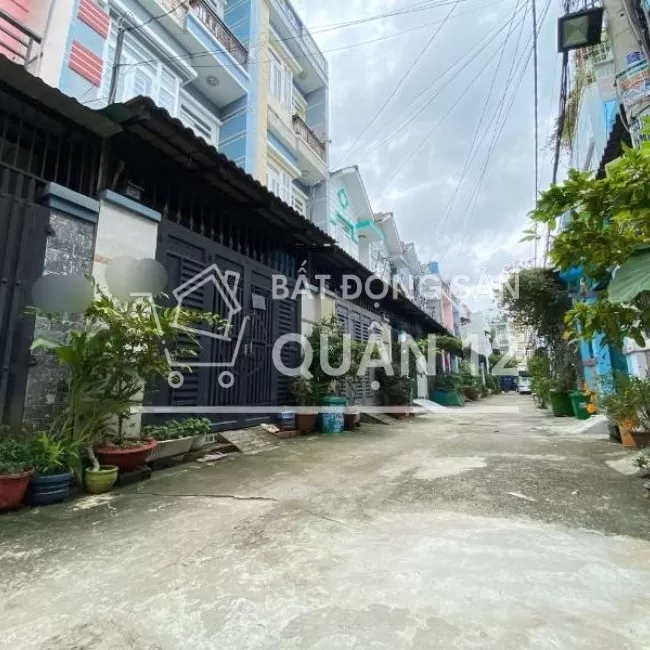 Bán nhà đường TX25 ngay uỷ ban Phường, DT 4x14, Giá 3.7 tỷ
