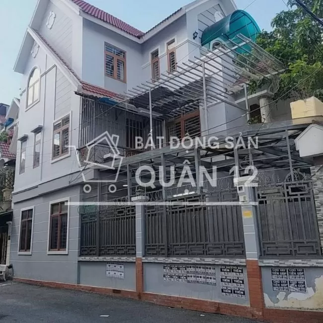 Bán nhà góc 2 mặt tiền, khu văn minh ngay trung tâm hành chính Quận 12