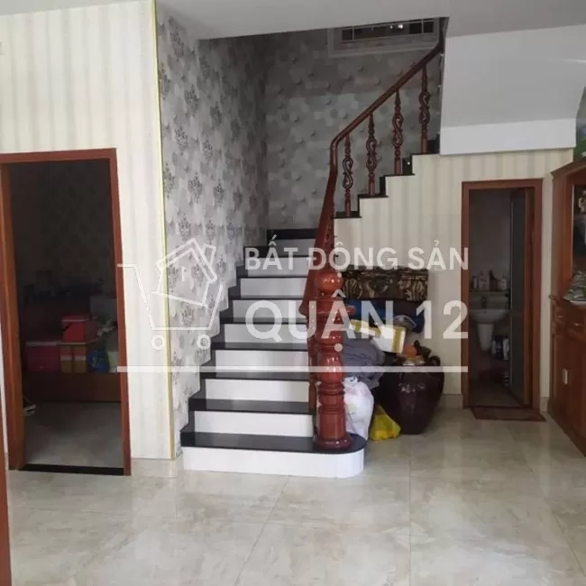 Bán nhà góc 2 mặt tiền, khu văn minh ngay trung tâm hành chính Quận 12