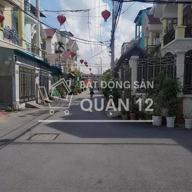 Bán nhà góc 2 mặt tiền, khu văn minh ngay trung tâm hành chính Quận 12