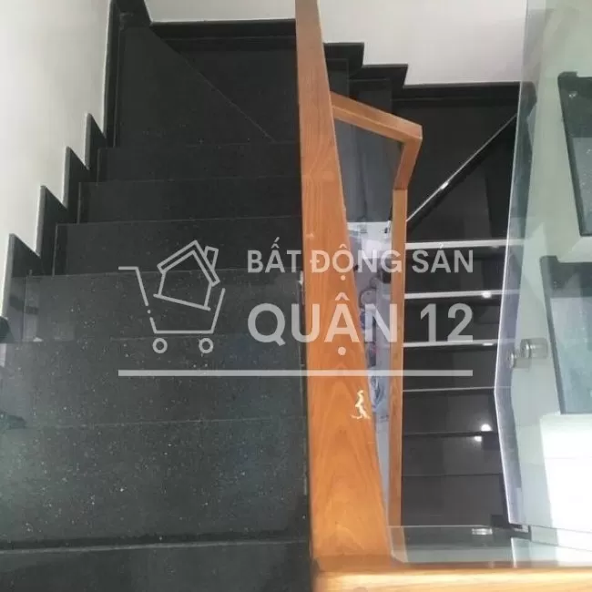 Nhà bán quận 12 ngay chợ thạnh xuân