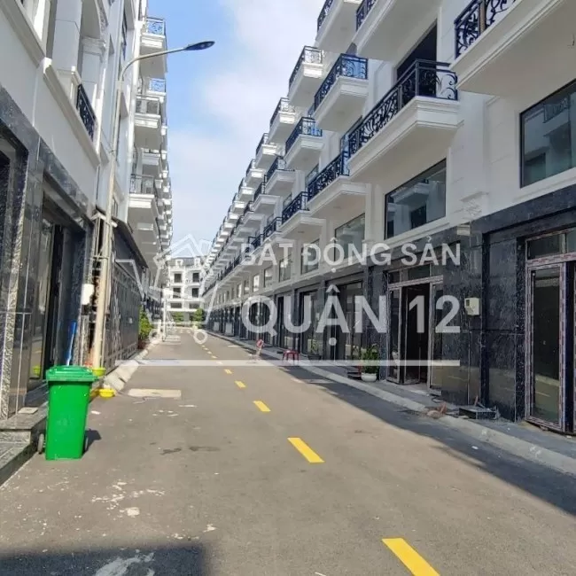 Khu nhà phố HOT gần Cao Đẳng Điện Lực Q.12