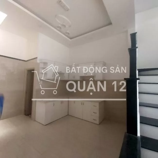 Bán nhà phố tặng kim cương, xe SH mode