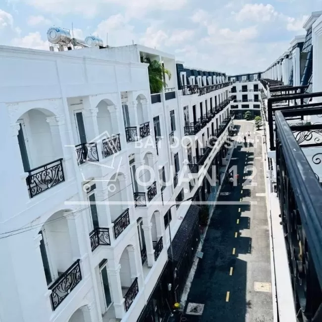 Bán nhà phố, mặt tiền đường Thạnh Xuân 38, Q12, giá 4,85 đến 5,3 tỷ.