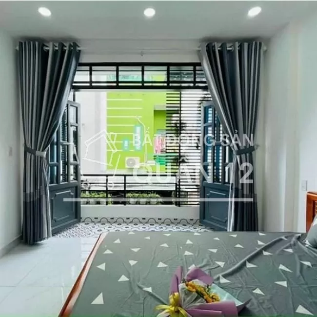 BÁN NHÀ  TÔ KÝ   QUẬN 12 ĐƯỜNG 8M KINH DOANH ĐA NGÀNH NGHỀ