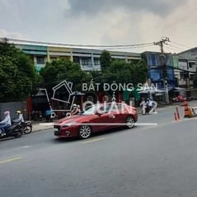 Bán nhà mặt tiền tô ký, khu bán đồ ăn uống, vỉa hè 8m, 4x21, 3 tầng