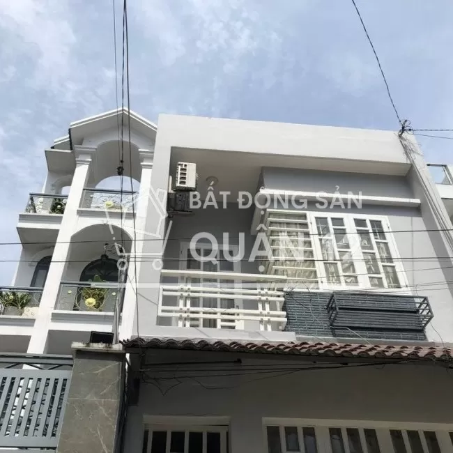 Hơn 100m2, nhà hxh trần thị cờ, quận 12, 4x26m, 2.5 tấm 
