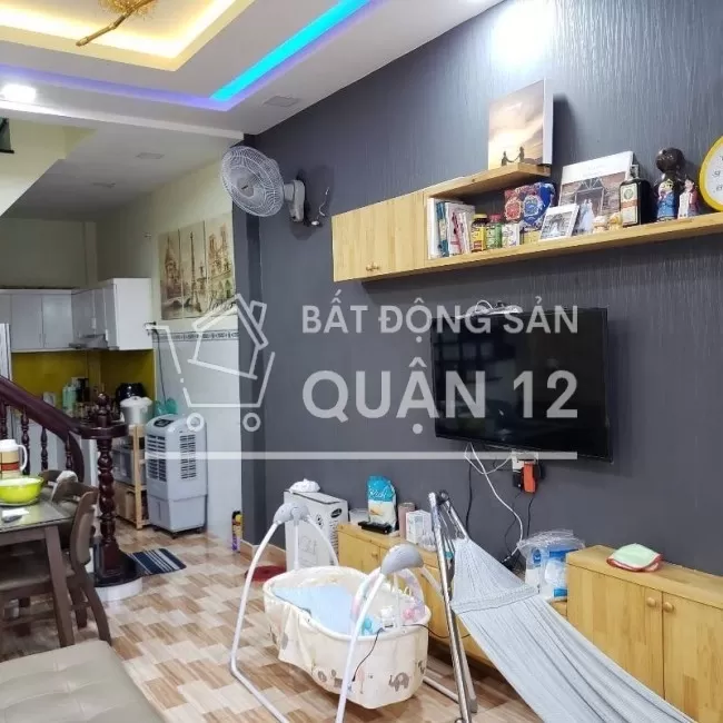 Nhà hẻm xe tải Trường Chinh, mới, đẹp, giá chỉ 3,95 tỷ TL