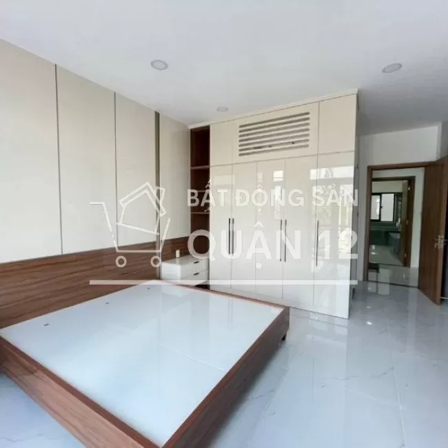Bán nhà 3 lầu view Công Viên, Hồ Bơi.liền kề cầu sắt An Phú Đông. 