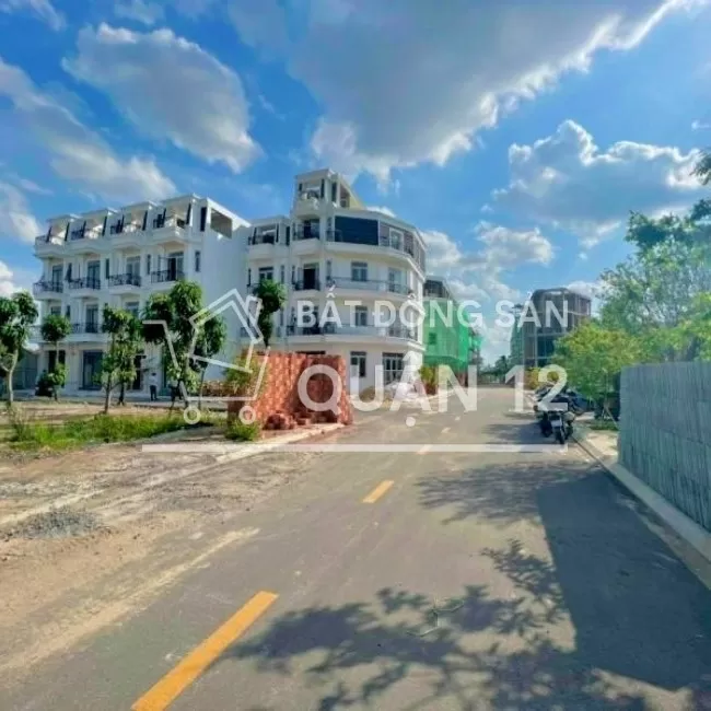Khu nhà phố Vườn Lài Garden 1T 3L, khu Compound có hồ bơi và công viên