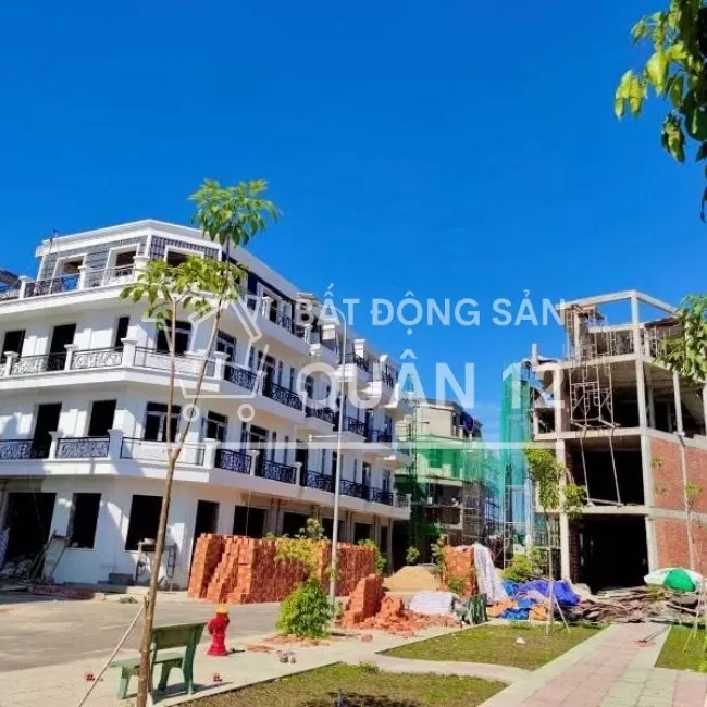 Khu nhà phố Vườn Lài Garden 1T 3L, khu Compound có hồ bơi và công viên