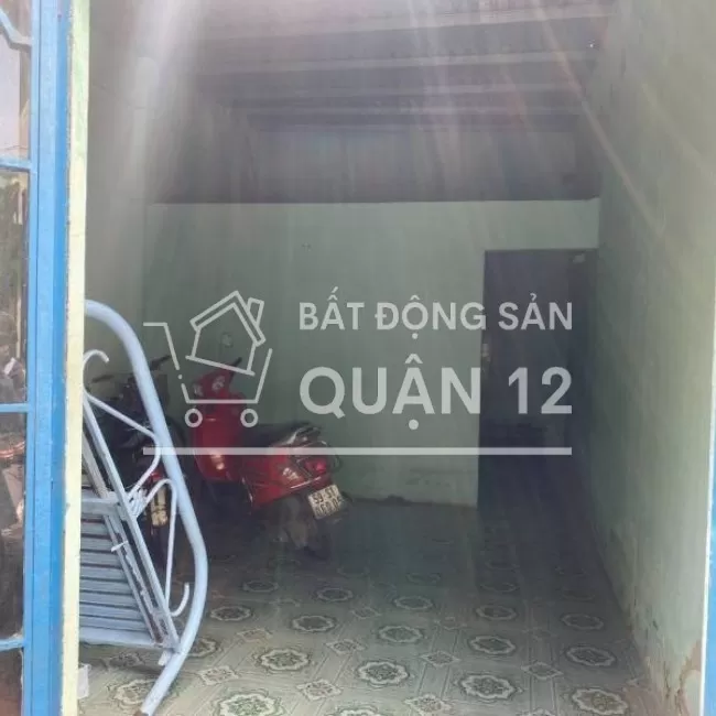 bán căn nhà nát 30.8m2 ở Quận 12 giá 1 tỷ 350.SHR