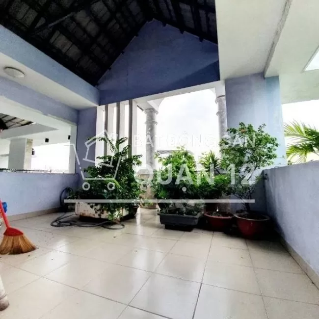 MT Dương Thị Giang, đường 10m thông, 90m2, 4 tầng, chỉ 9,6 tỷ