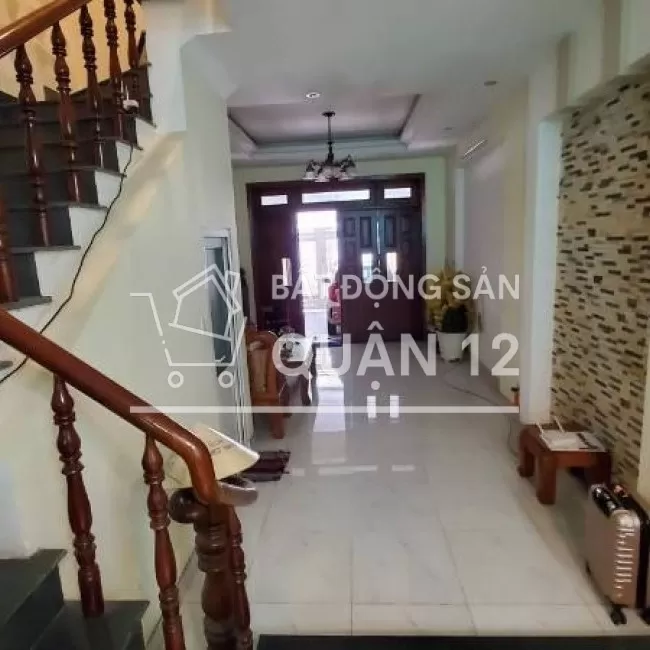 Nhà 2 lầu đường hà huy giáp , hẻm 6m , 4*18m , 4,88 tỷ , 3pn ,4wc .