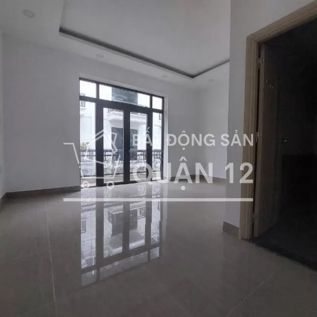 Bán nhà mới trệt 3 lầu gần Ngã Tư Ga Q12 giáp Gò Vấp chỉ 2,5 tỷ sở hữu