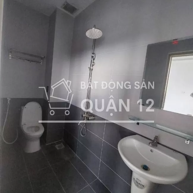 Bán nhà mới trệt 3 lầu gần Ngã Tư Ga Q12 giáp Gò Vấp chỉ 2,5 tỷ sở hữu