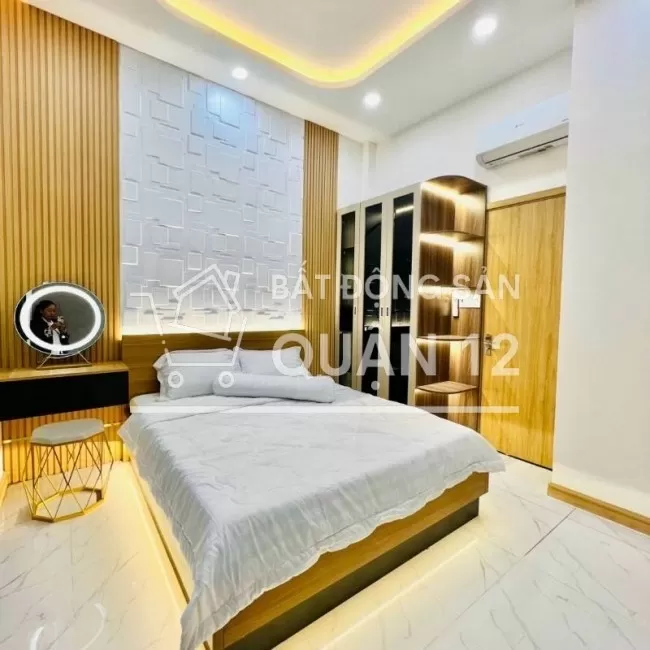 Nhà 3 lầu đường Hà Huy Giáp gần UBND Thạnh Lộc 4x16m có sổ hồng riêng