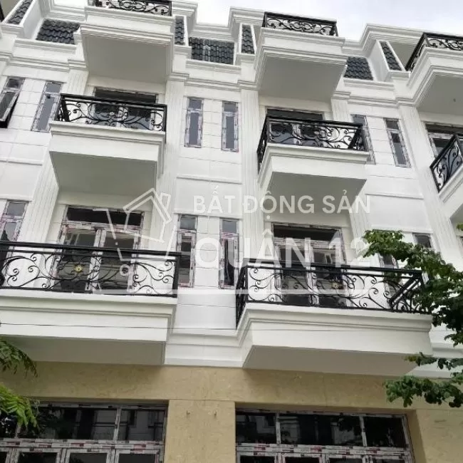 Còn 2 căn chiết khấu mạnh nhà phố ngã tư ga 1 trệt 4 lầu có thang máy
