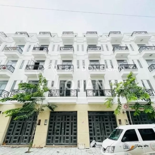 Nhà 5 tầng Hà Huy Giáp, có thang máy sổ hồng riêng, giá 4.8 tỷ (4x18m)