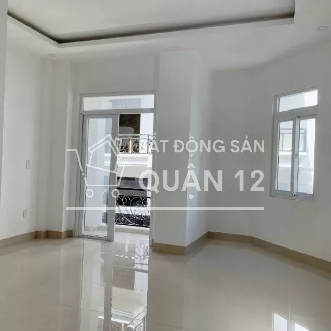 Nhà Phố 1 trệt 3 lầu 1 sân thượng ngay trường cao đẳng điện lực.