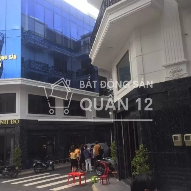 kẹt vốn Bán nhà quận 12 shr mt đường Hà huy giáp