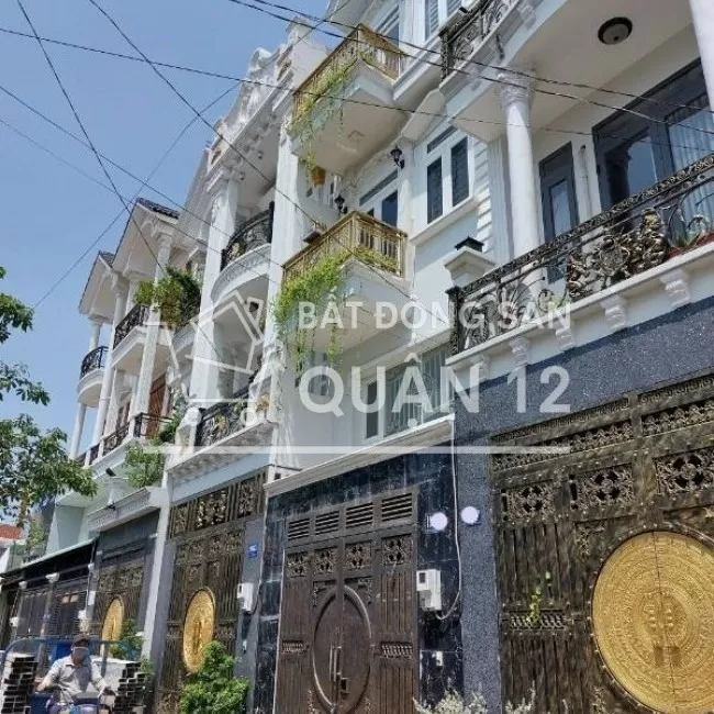 Bán gấp nhà quận 12 shr mt đường Hà huy giáp nhận nhà vô ở ngay