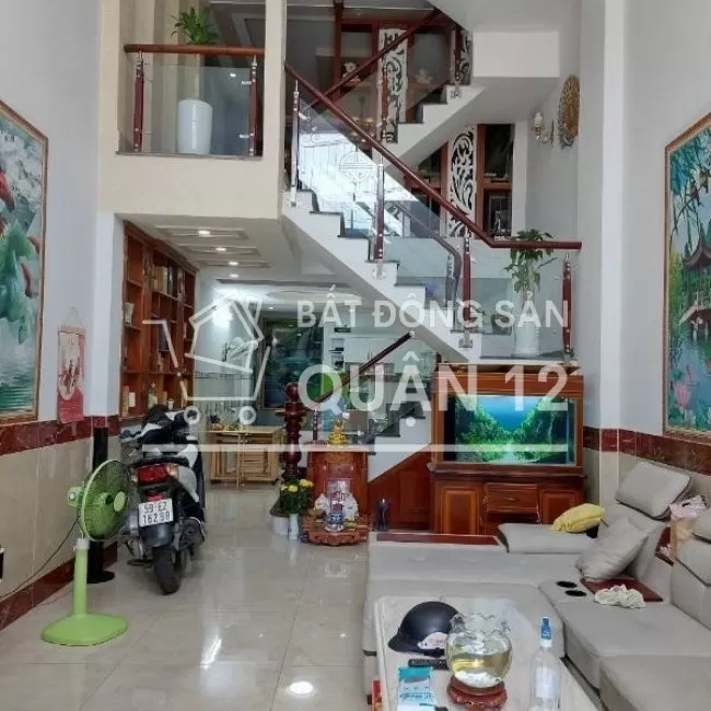 Bán gấp nhà quận 12 shr mt đường Hà huy giáp nhận nhà vô ở ngay