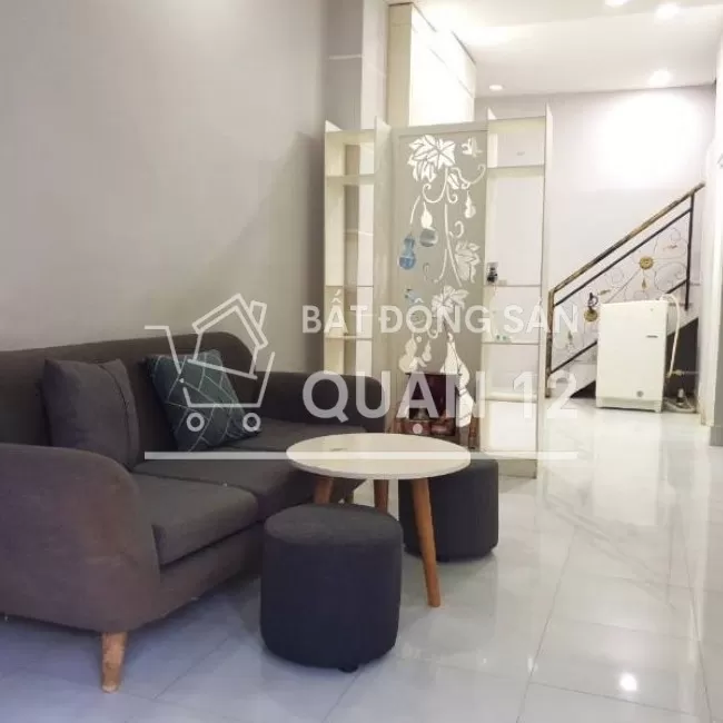 Bán nhà hẻm xe hơi , khu dân cư đẹp, cách đường Hà Huy Giáp 200m