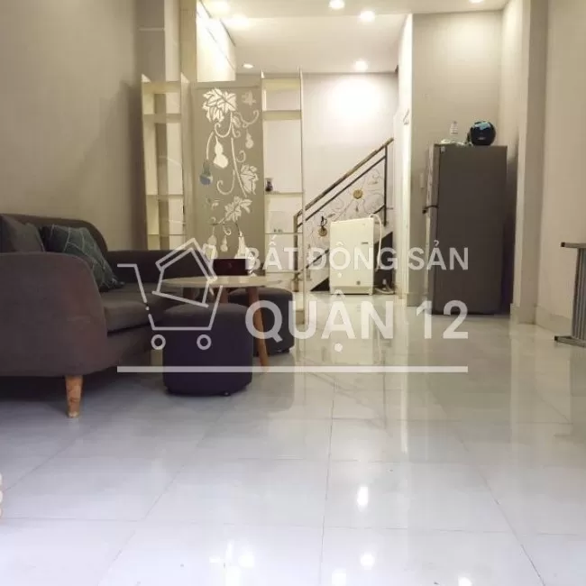Bán nhà hẻm xe hơi , khu dân cư đẹp, cách đường Hà Huy Giáp 200m