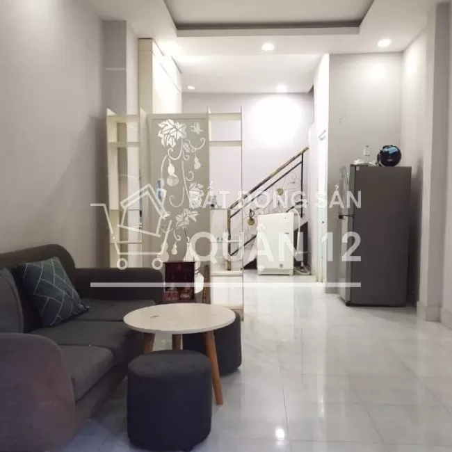 Bán nhà hẻm xe hơi , khu dân cư đẹp, cách đường Hà Huy Giáp 200m