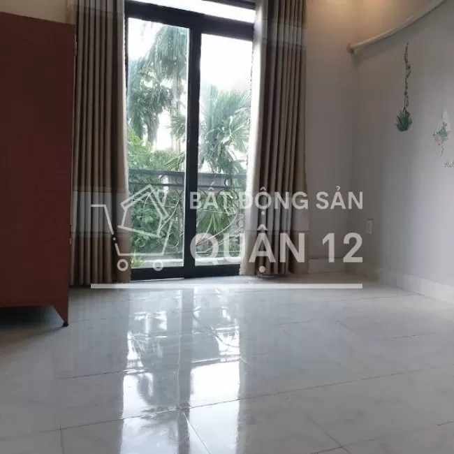 Bán nhà hẻm xe hơi , khu dân cư đẹp, cách đường Hà Huy Giáp 200m