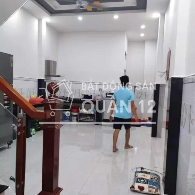Bán nhà đường  hà huy giáp dt sử dụng 116m2, 2 tầng giá 4 tỷ.