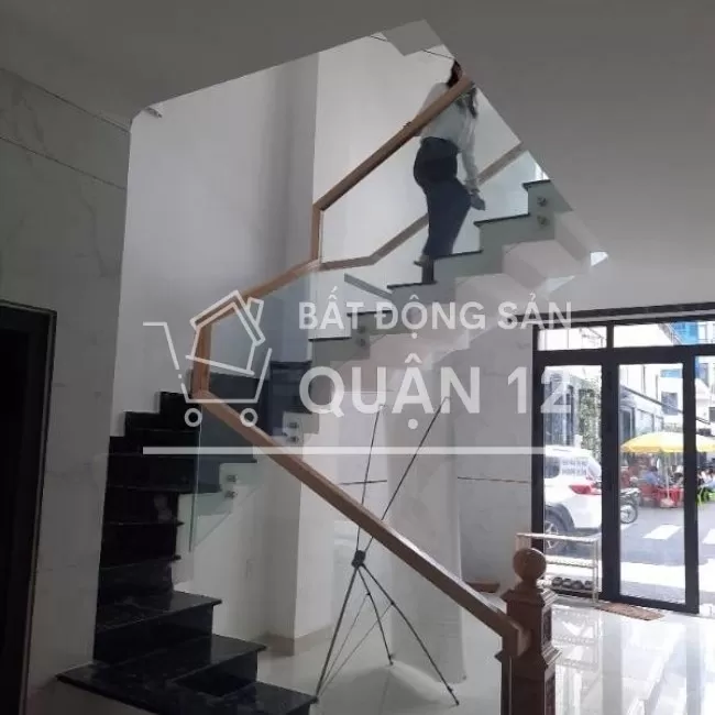 Bán nhà phố liền kề mặt tiền đường Hà Huy Giáp