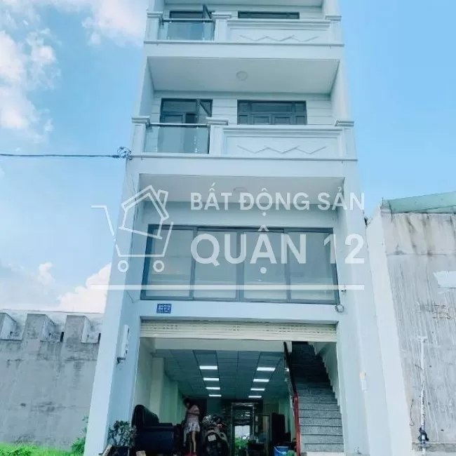 Bán gấp Toà nhà văn phòng gần cầu Phú Long, quận 12