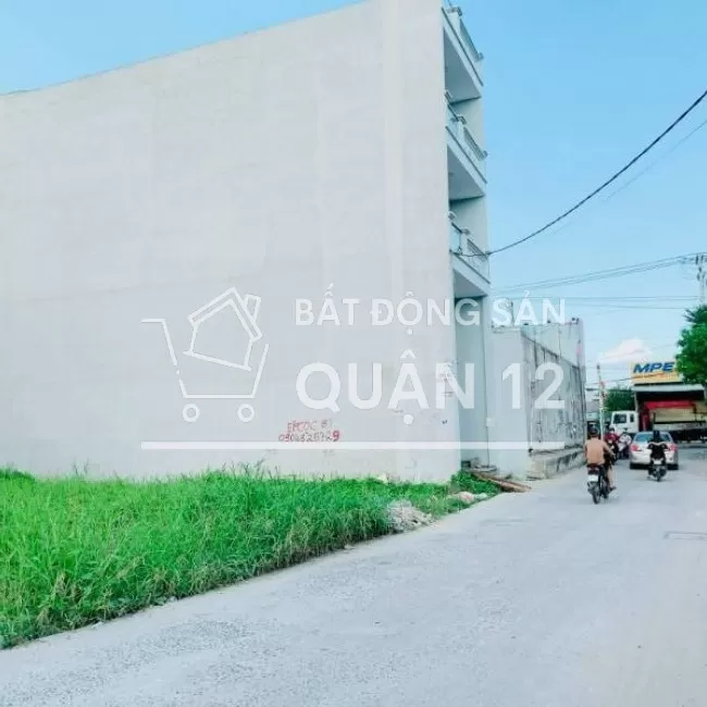Bán gấp Toà nhà văn phòng gần cầu Phú Long, quận 12