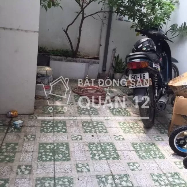 Nhà phố HXH trệt 1 lầu 3PN 2WC 1 sẹc TX43 cách Hà Huy Giáp 300m
