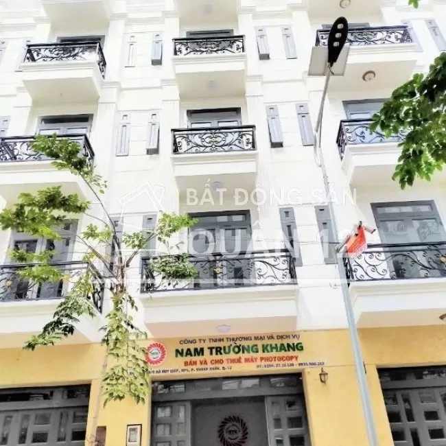 Cần bán căn nhà mặt tiền đường Hà Huy Giáp ,có SHR giá 4,8xx