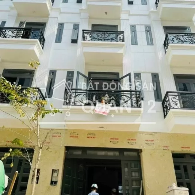 Cần bán căn nhà mặt tiền đường Hà Huy Giáp ,có SHR giá 4,8xx