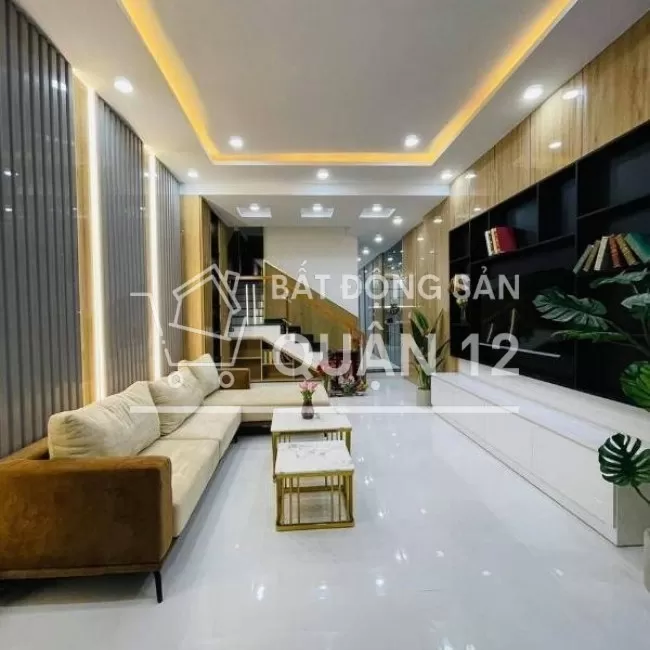 Cần bán căn nhà mặt tiền đường Hà Huy Giáp ,có SHR giá 4,8xx