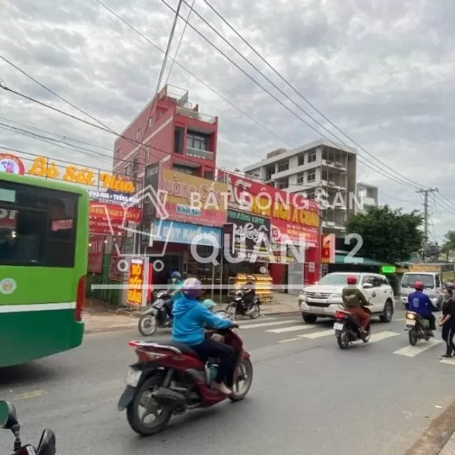 Bán nhà nát mặt tiền đường ( MTĐ ) Hà Huy Giáp, Phường Thạnh Xuân, Q12