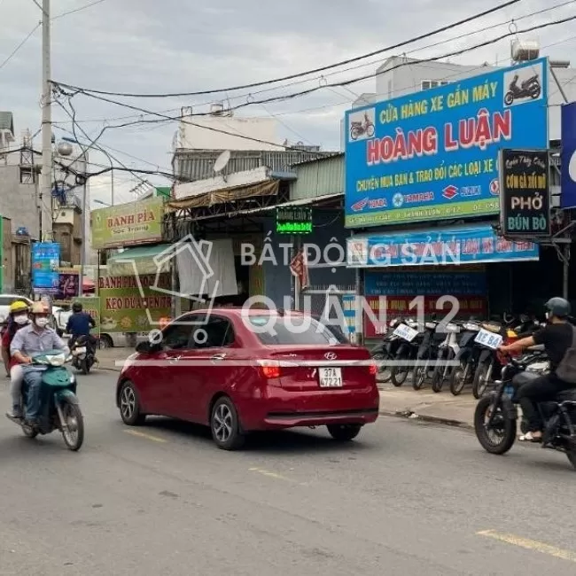 Bán nhà nát mặt tiền đường ( MTĐ ) Hà Huy Giáp, Phường Thạnh Xuân, Q12